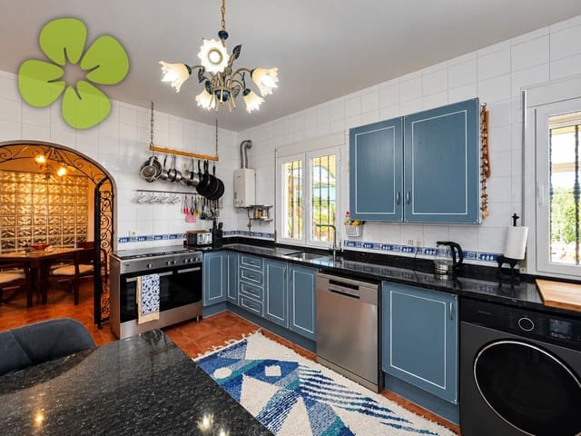 4 chambre Villa/Maison à vendre à Partaloa avec piscine - 275 000 € (Ref: 10080170)