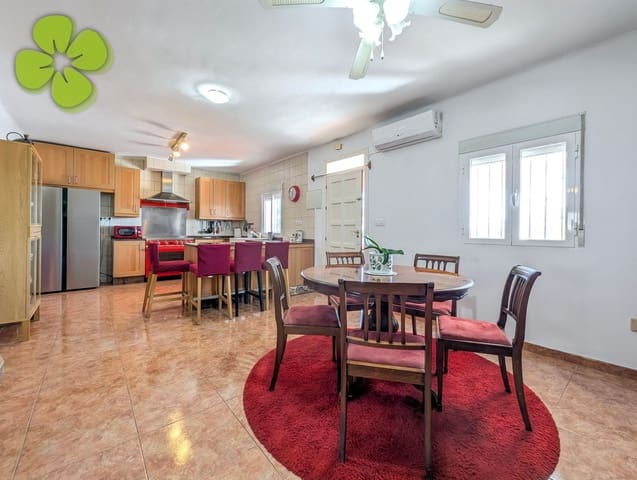 4 soveværelse Finca/Landehus til salg i Vélez-Rubio med swimmingpool garage - € 289.000 (Ref: 10103617)
