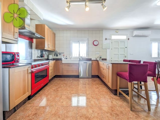 4 soveværelse Finca/Landehus til salg i Vélez-Rubio med swimmingpool garage - € 289.000 (Ref: 10103617)