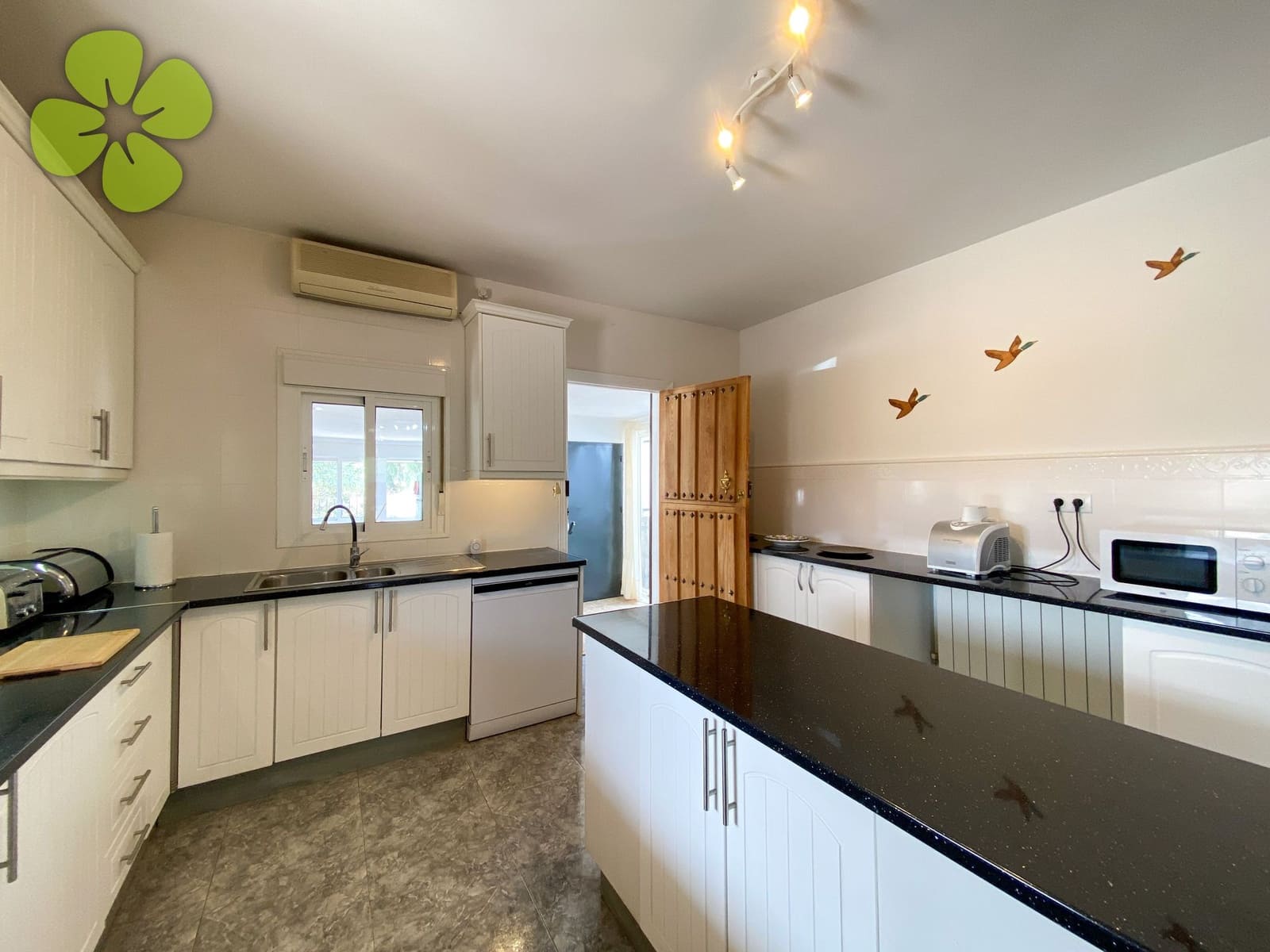 4 soverom Villa til salgs i Oria med svømmebasseng garasje - € 260 000 (Ref: 10136488)