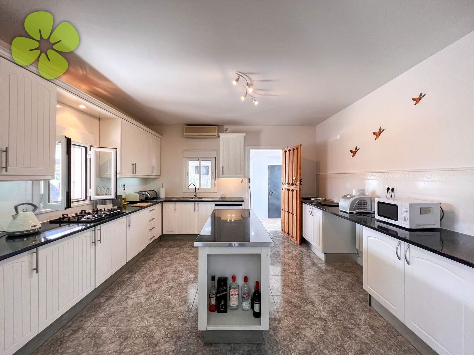 4 soverom Villa til salgs i Oria med svømmebasseng garasje - € 260 000 (Ref: 10136488)