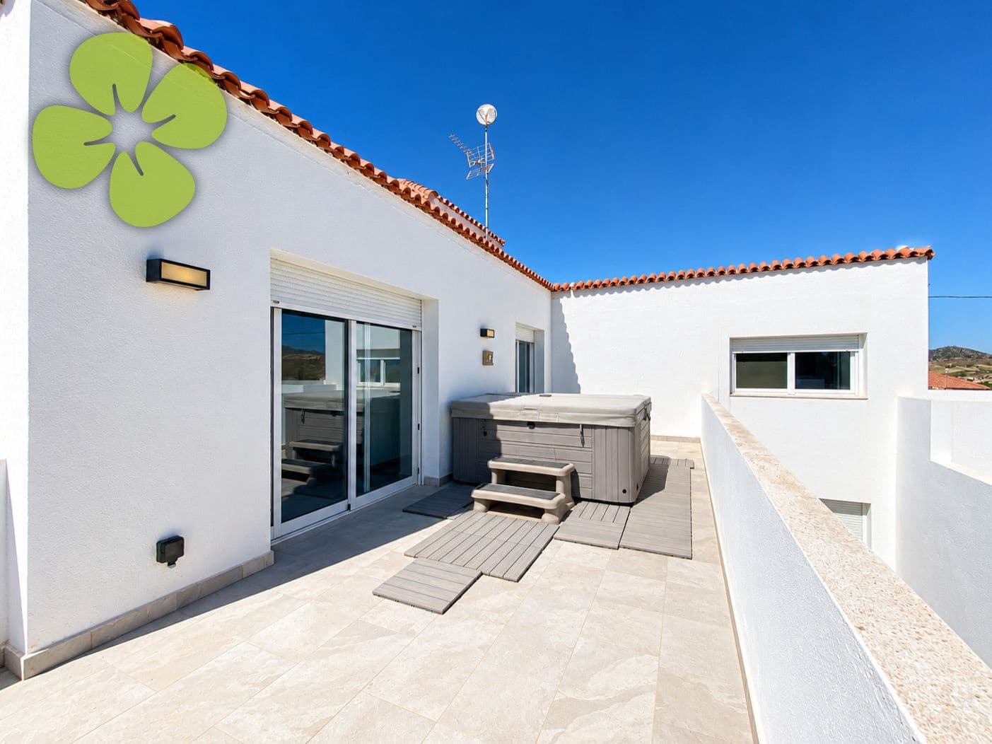 4 soverom Villa til salgs i Burjulu med svømmebasseng - € 465 000 (Ref: 10136619)