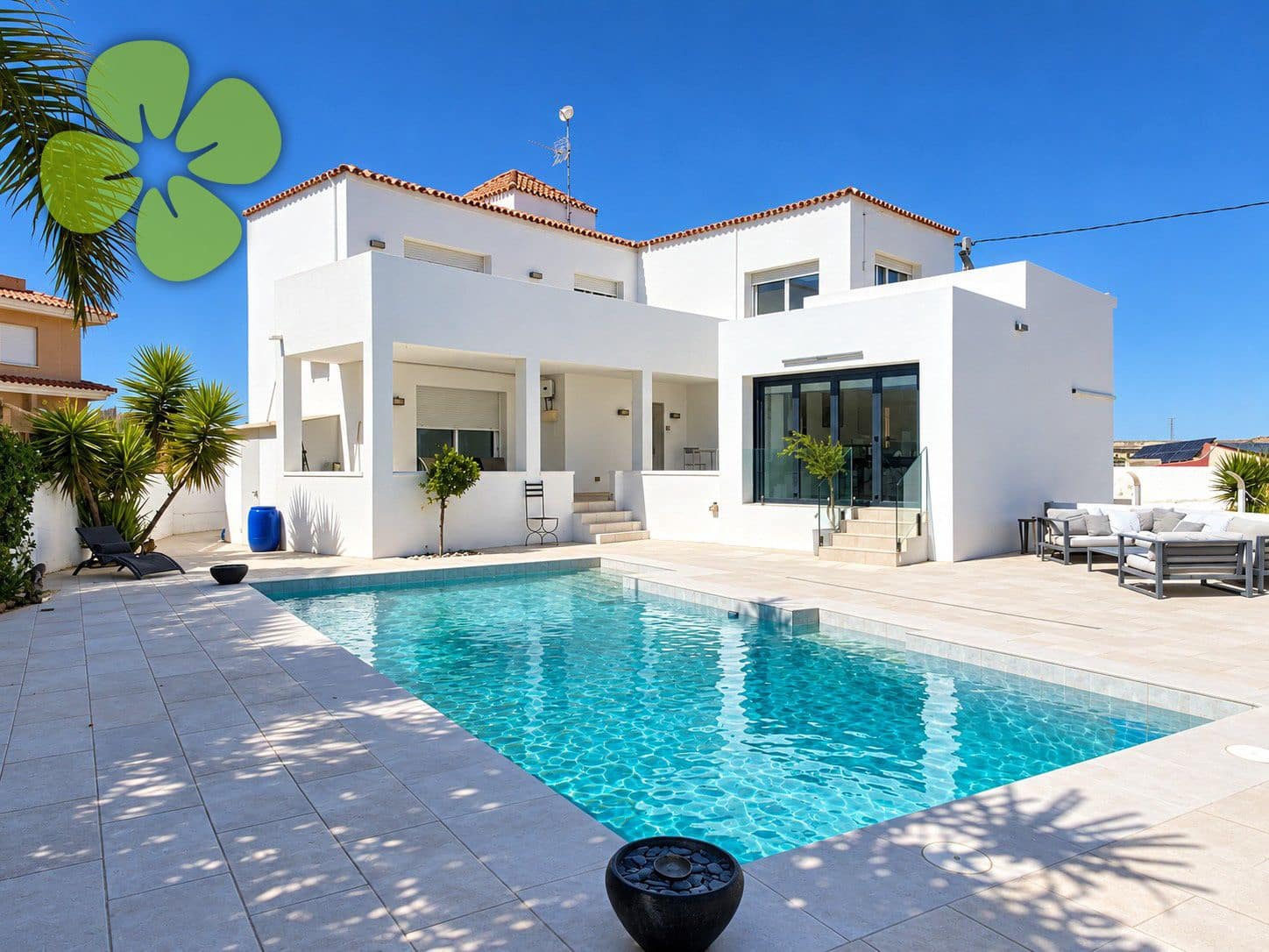 4 soverom Villa til salgs i Burjulu med svømmebasseng - € 465 000 (Ref: 10136619)