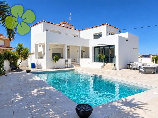 4 soverom Villa til salgs i Burjulu, Cuevas del Almanzora med svømmebasseng - € 465 000 (Ref: 10136619)