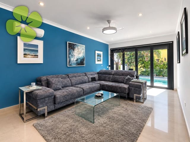 4 soverom Villa til salgs i Burjulu, Cuevas del Almanzora med svømmebasseng - € 465 000 (Ref: 10136619)