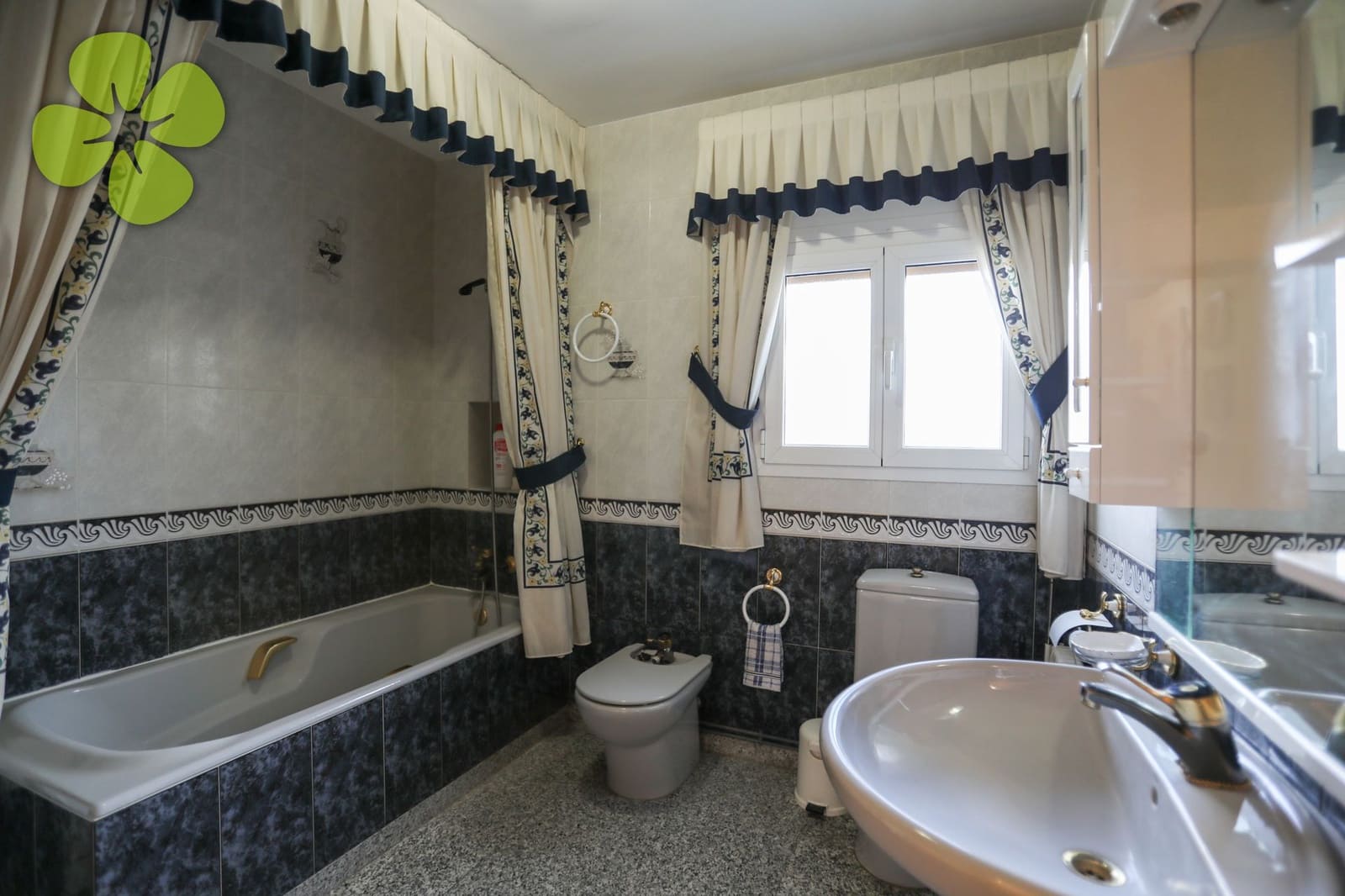 7 soveværelse Byhus til salg i Oria - € 499.000 (Ref: 10172160)