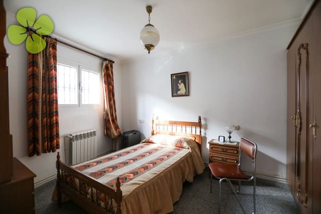 7 soveværelse Byhus til salg i Oria - € 499.000 (Ref: 10172160)