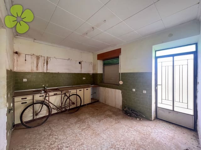4 soverom Finca/Herregård til salgs i Albox med garasje - € 89 000 (Ref: 10183755)