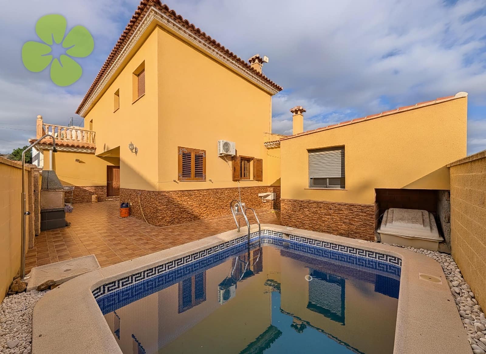 5 chambre Villa/Maison à vendre à La Alfoquia avec piscine garage - 249 950 € (Ref: 7023175)