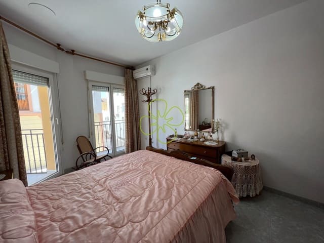 4 slaapkamer Flat te koop in Albox - € 115.000 (Ref: 7081494)