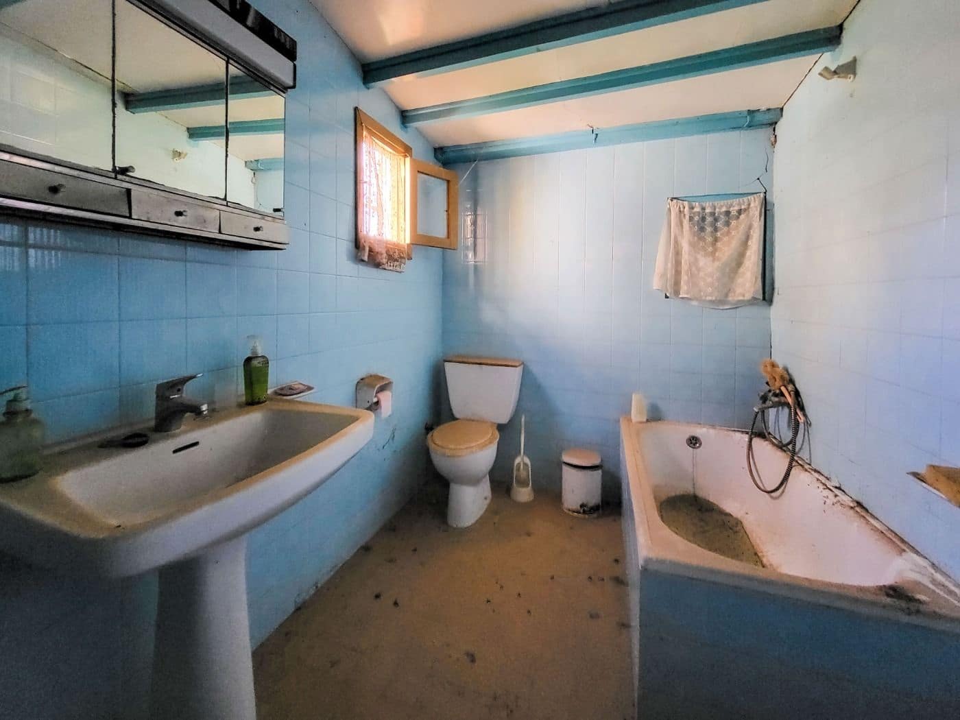 4 soveværelse Finca/Landehus til salg i Los Cerricos med garage - € 150.000 (Ref: 7528397)