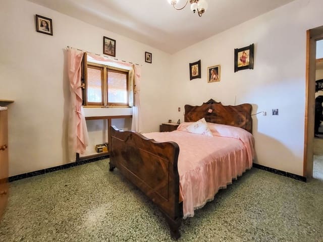 4 soveværelse Finca/Landehus til salg i Los Cerricos, Oria med garage - € 150.000 (Ref: 7528397)