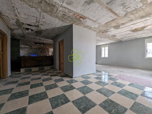 7 soverom Hus til salgs i Oria - € 160 000 (Ref: 7675251)