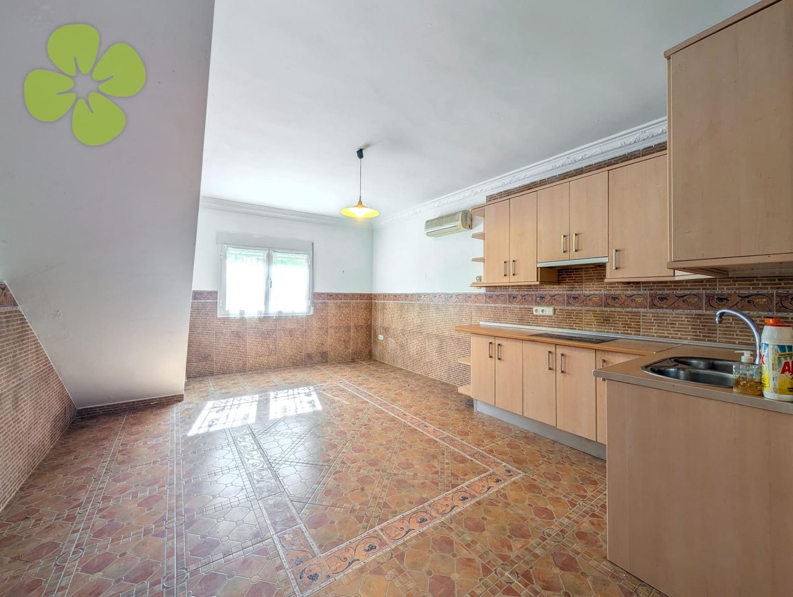 3 soveværelse Villa til salg i Oria med garage - € 80.000 (Ref: 8040256)