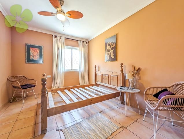 6 soverom Villa til salgs i Burjulu, Cuevas del Almanzora med svømmebasseng garasje - € 275 000 (Ref: 8316206)