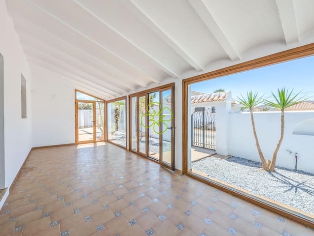 5 quarto Moradia para venda em Arboleas com piscina - 299 995 € (Ref: 8370958)