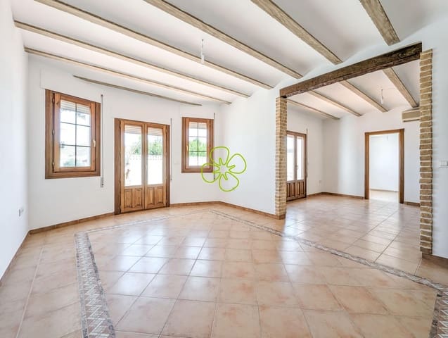 5 quarto Moradia para venda em Arboleas com piscina - 299 995 € (Ref: 8370958)