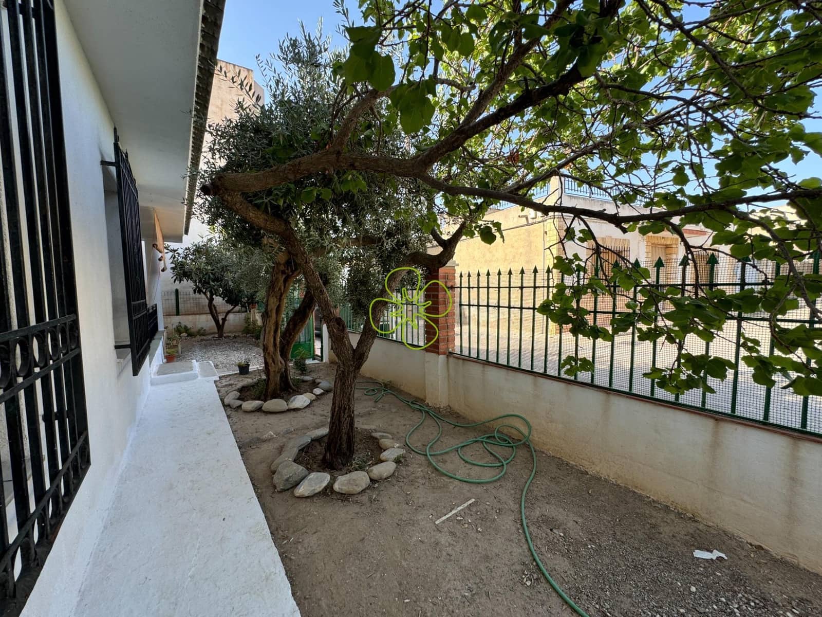 4 slaapkamer Huis te koop in La Alfoquia met garage - € 155.000 (Ref: 8454971)