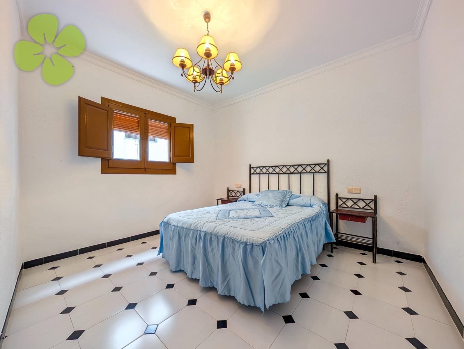 6 soveværelse Byhus til salg i Lijar - € 80.000 (Ref: 8934956)