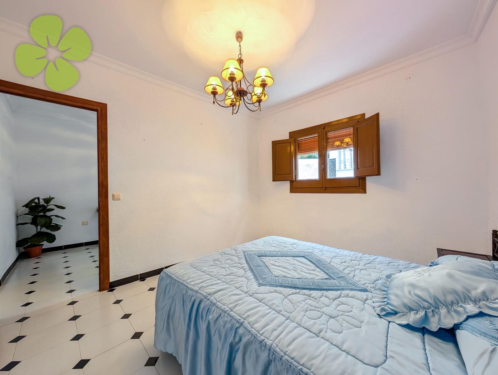 6 soveværelse Byhus til salg i Lijar - € 80.000 (Ref: 8934956)