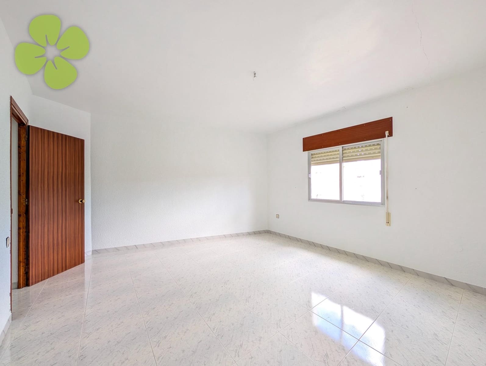 6 soveværelse Byhus til salg i Lijar - € 80.000 (Ref: 8934956)