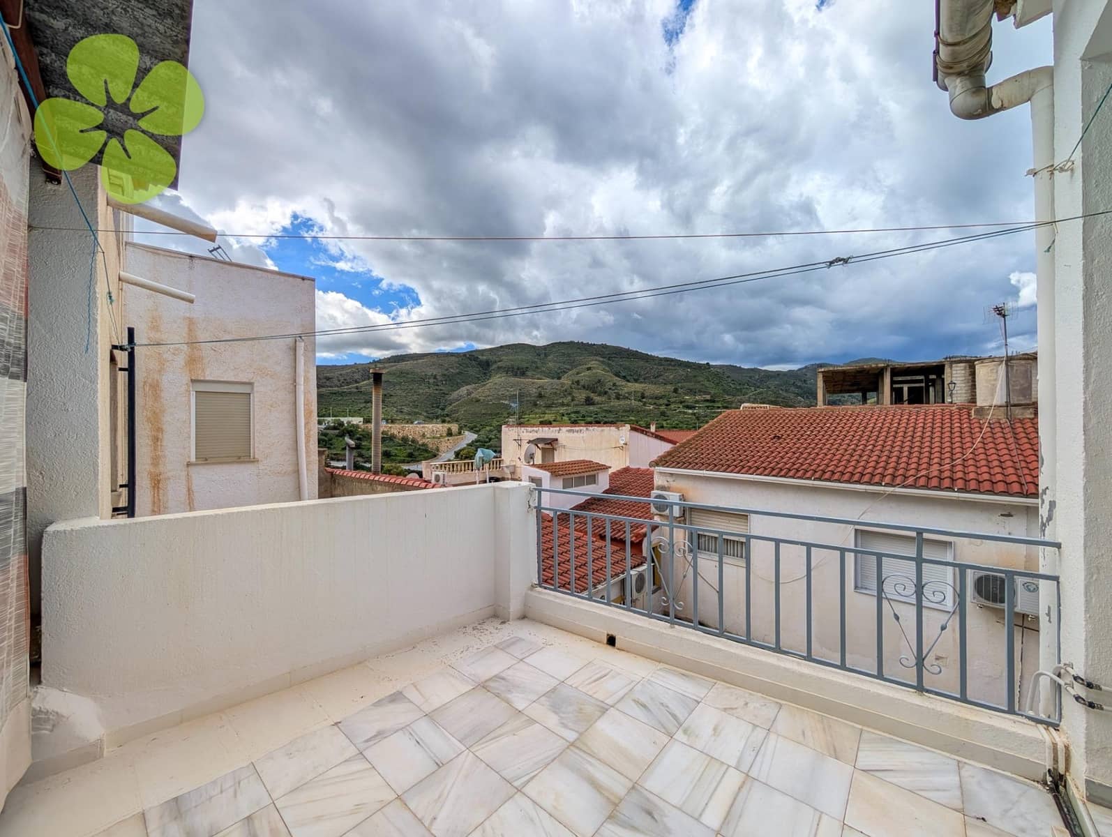 6 soveværelse Byhus til salg i Lijar - € 80.000 (Ref: 8934956)