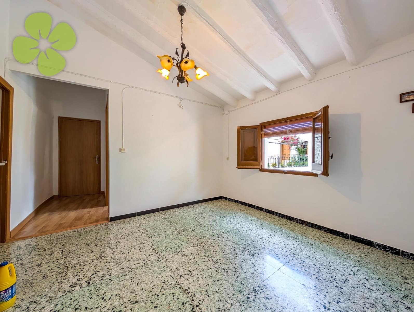 6 soveværelse Byhus til salg i Lijar - € 80.000 (Ref: 8934956)