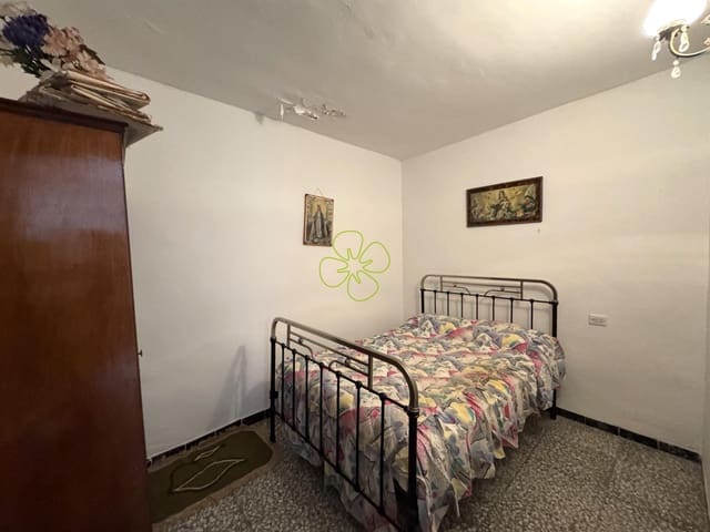 5 soveværelse Finca/Landehus til salg i Oria med garage - € 108.000 (Ref: 9005230)