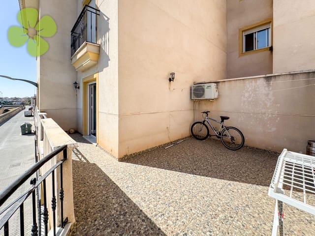 4 slaapkamer Flat te koop in Albox met garage - € 99.000 (Ref: 9089952)