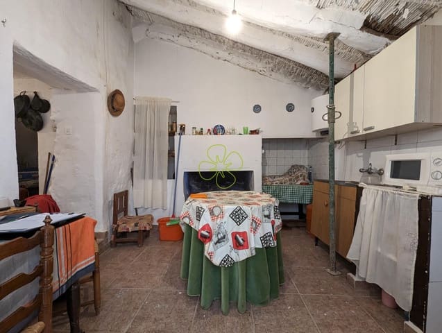 3 slaapkamer Finca/Landhuis te koop in Oria - € 108.000 (Ref: 9106647)