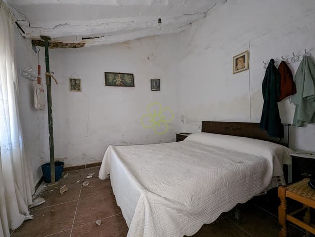 3 slaapkamer Finca/Landhuis te koop in Oria - € 108.000 (Ref: 9106647)