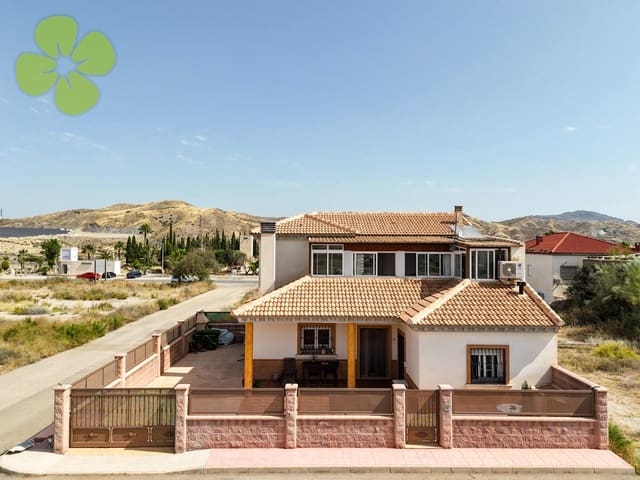 4 Zimmer Villa zu verkaufen in Arboleas mit Garage - 249.995 € (Ref: 9118876)