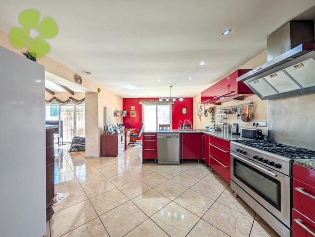 4 soveværelse Villa til salg i Serón med swimmingpool - € 374.995 (Ref: 9149491)