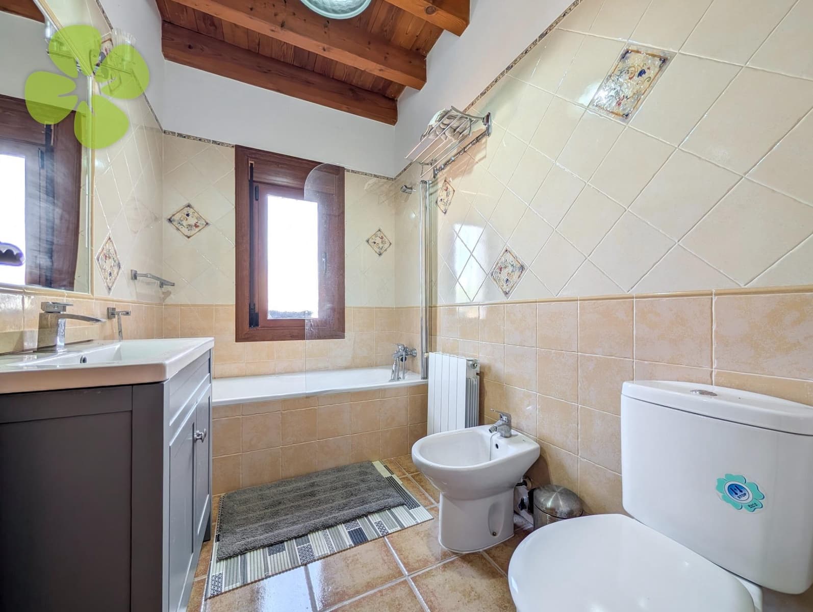 4 sypialnia Willa na sprzedaż w Dona Ines z basenem garażem - 329 950 € (Ref: 9188628)