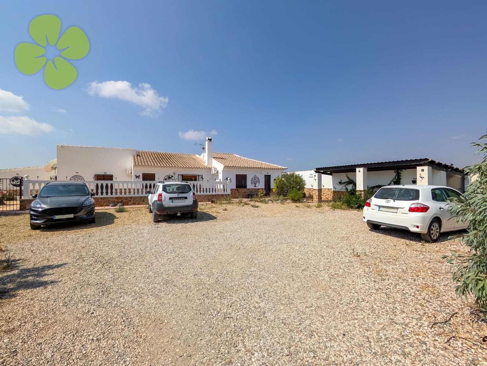 4 sypialnia Willa na sprzedaż w Dona Ines z basenem garażem - 329 950 € (Ref: 9188628)