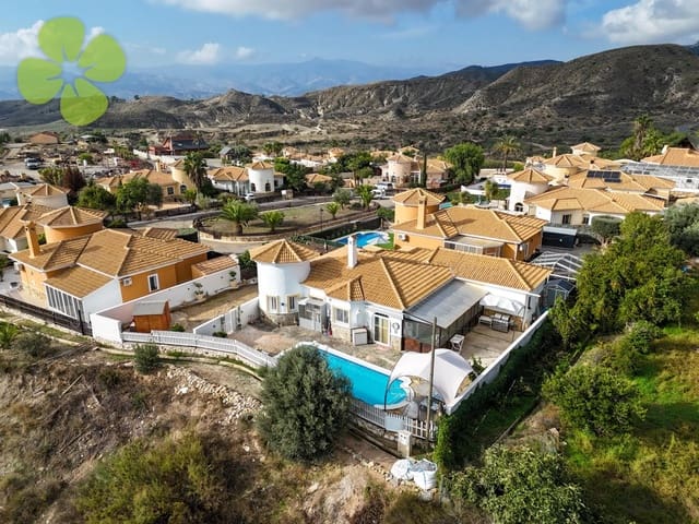 3 soveværelse Villa til salg i Partaloa med swimmingpool - € 275.000 (Ref: 9322059)