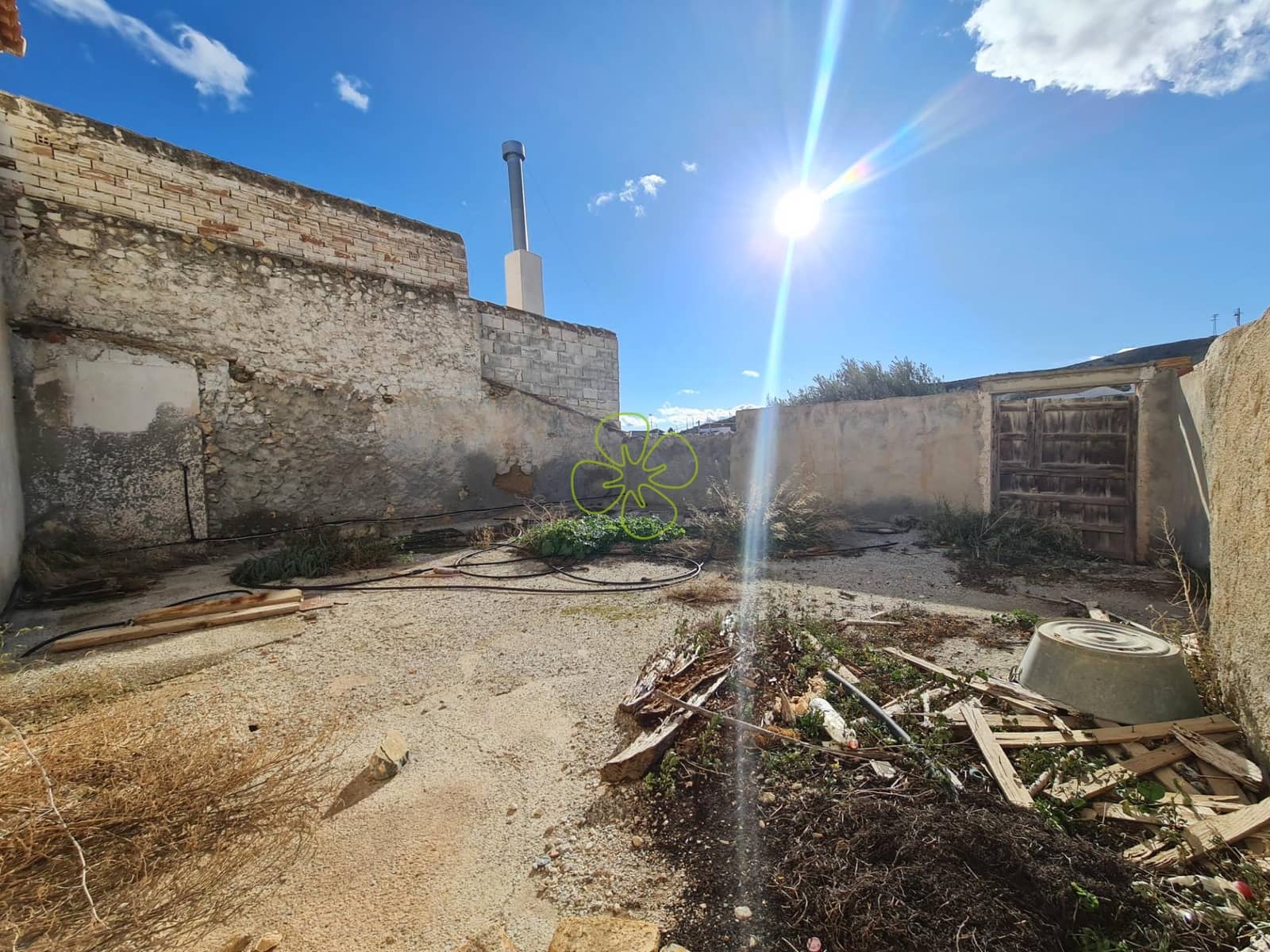 4 slaapkamer Huis te koop in Albox - € 65.000 (Ref: 9330826)