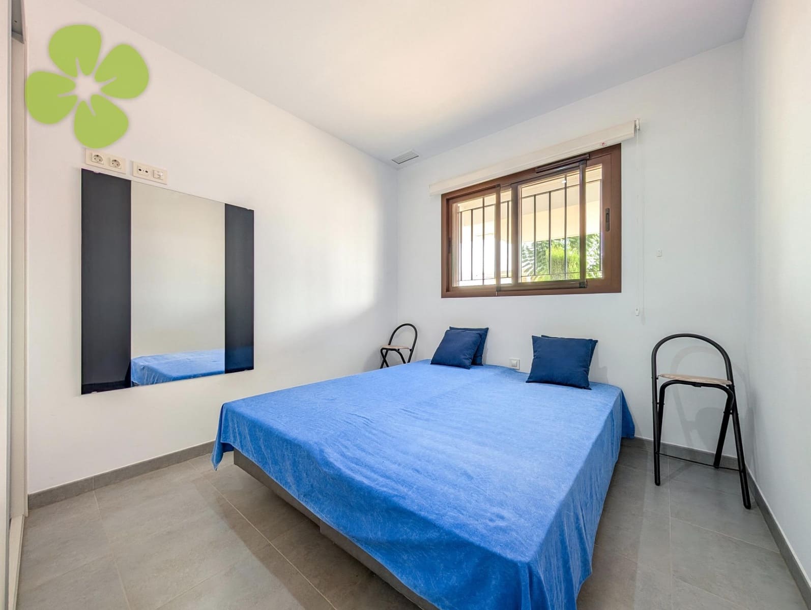 2 bedroom Flat for sale in San Juan de los Terreros with pool garage - € 215,000 (Ref: 9396203)