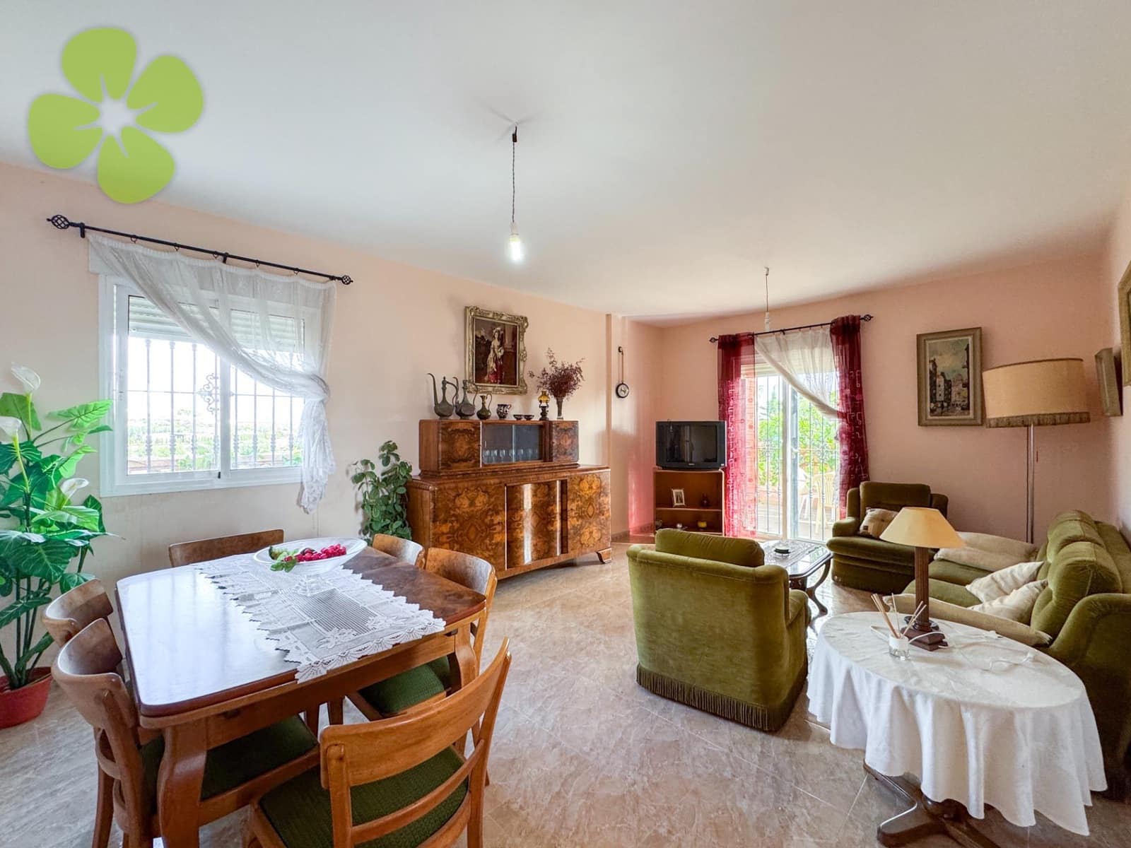 4 sovrum Villa till salu i Urcal med pool garage - 279 950 € (Ref: 9401371)