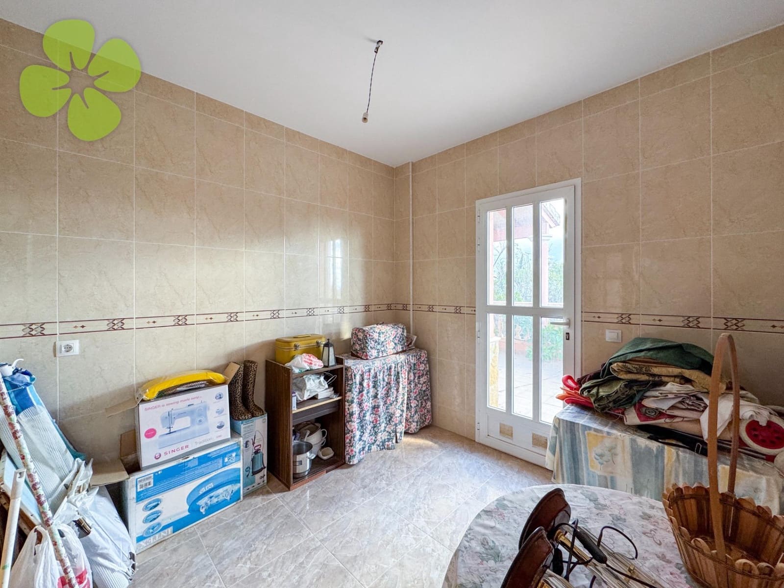 4 sovrum Villa till salu i Urcal med pool garage - 279 950 € (Ref: 9401371)