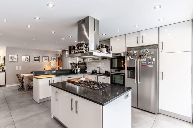 5 sovrum Villa till salu i Garrucha med pool garage - 1 150 000 € (Ref: 9403544)