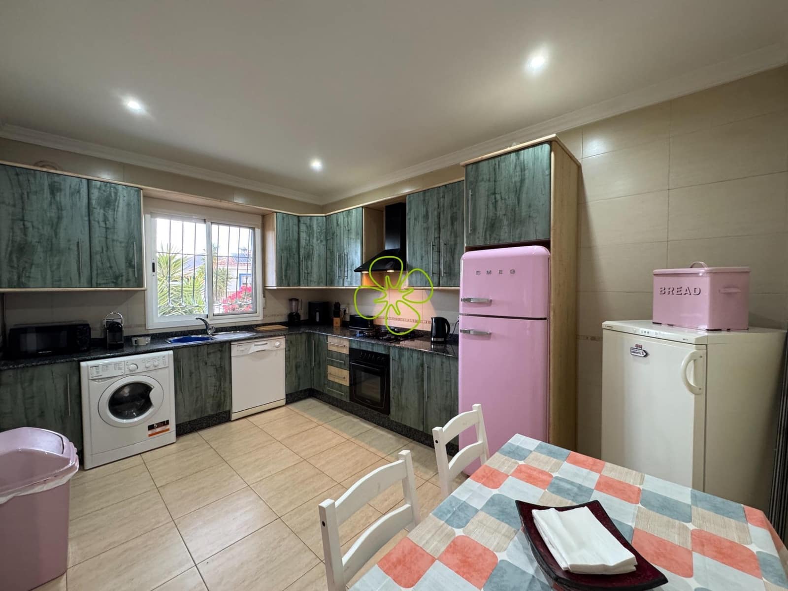 3 soverom Villa til salgs i El Cucador - € 220 000 (Ref: 9414280)