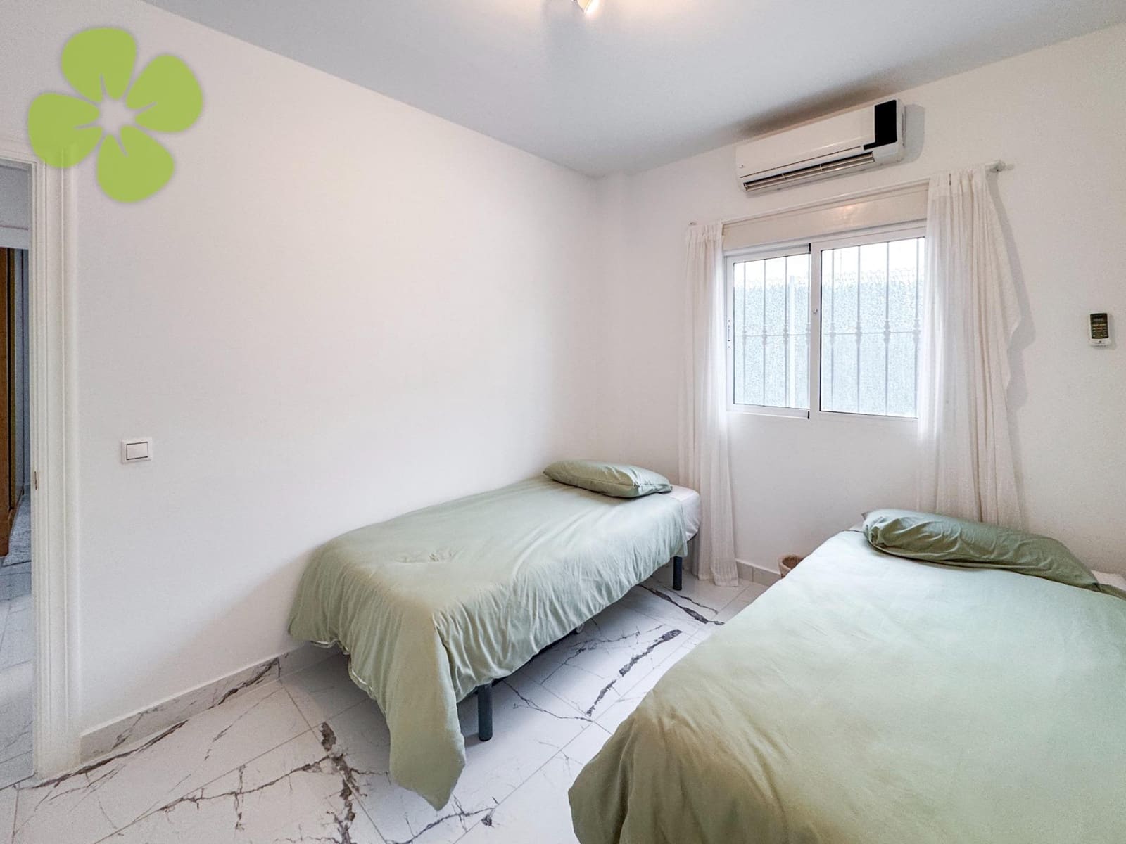 4 bedroom Villa for sale in Arboleas with pool - € 375,000 (Ref: 9435970)