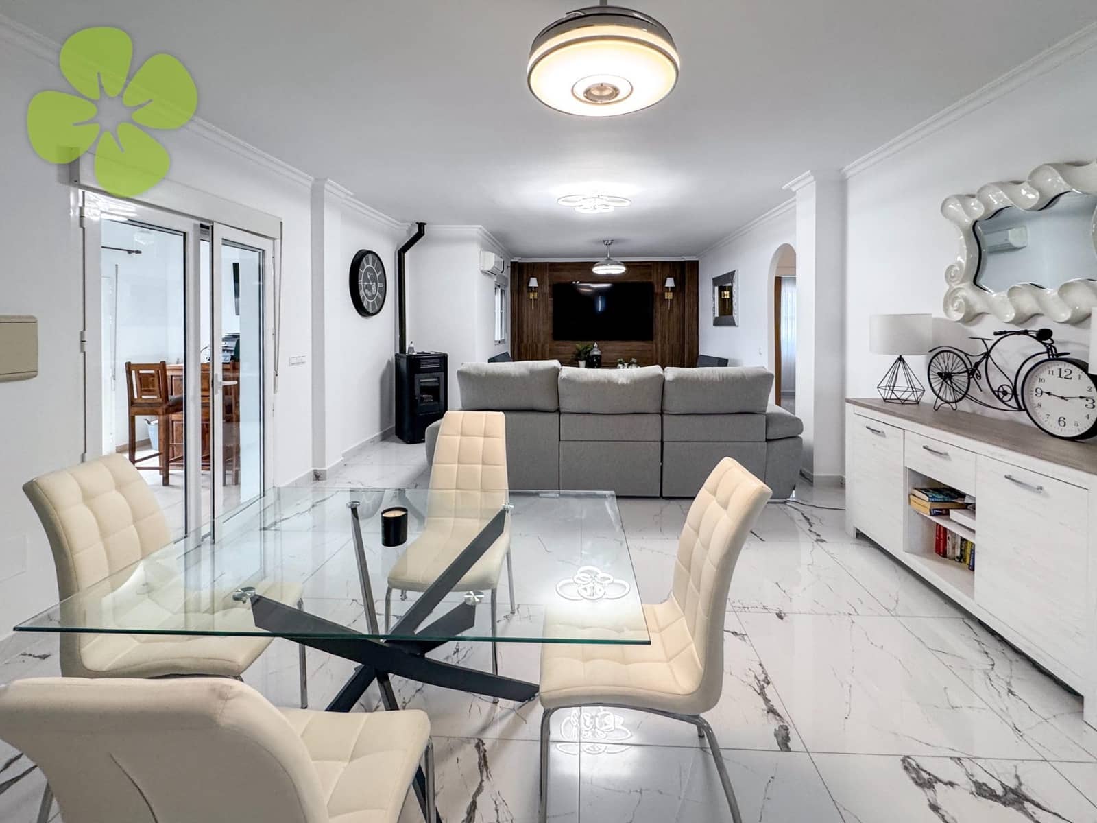 4 bedroom Villa for sale in Arboleas with pool - € 375,000 (Ref: 9435970)