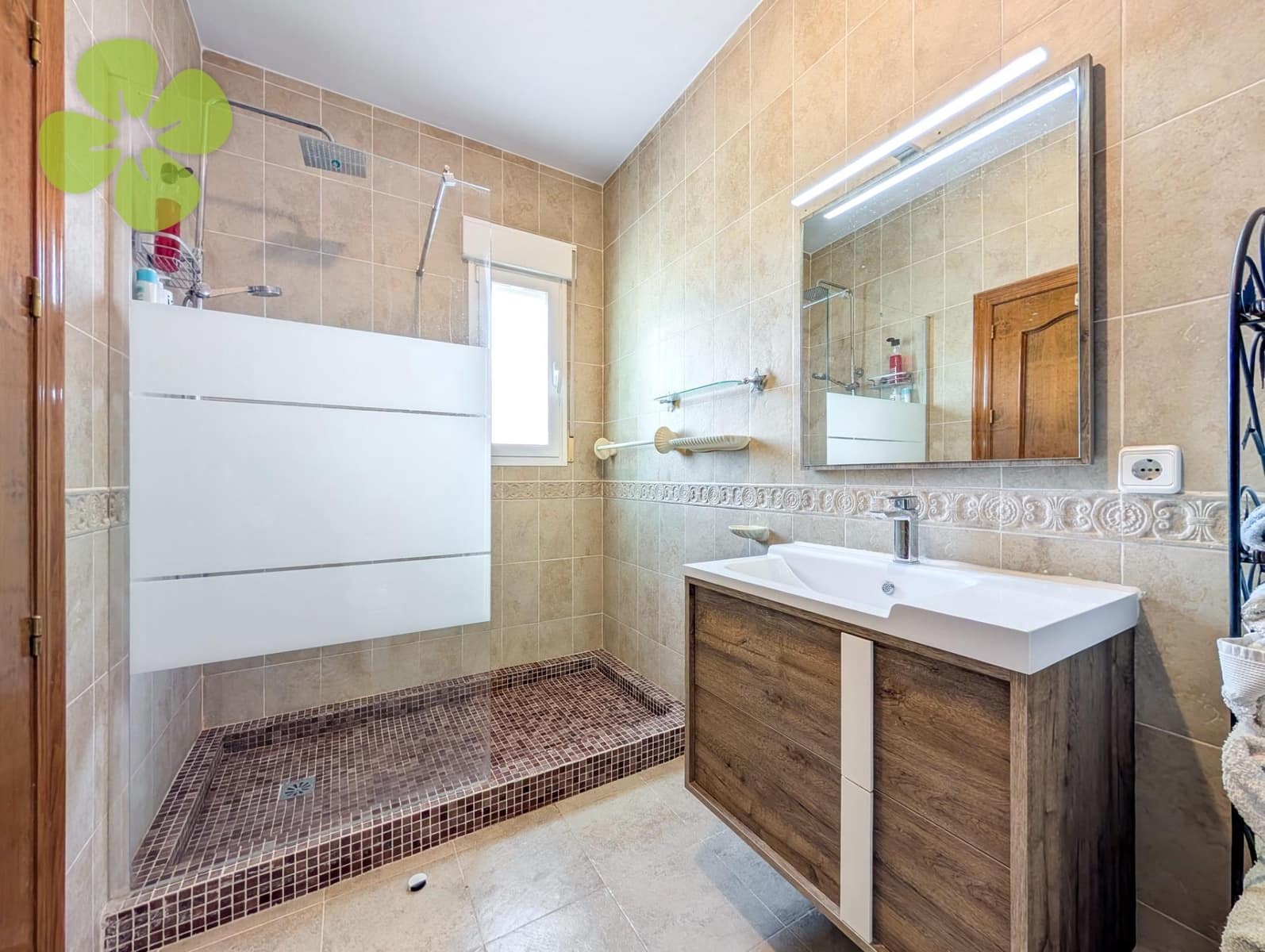 3 sypialnia Willa na sprzedaż w La Aljambra z basenem - 289 000 € (Ref: 9449582)