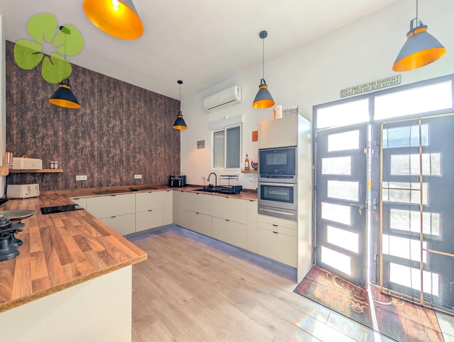 Casa de 3 habitaciones en Cantoria en venta - 199.500 € (Ref: 9504475)