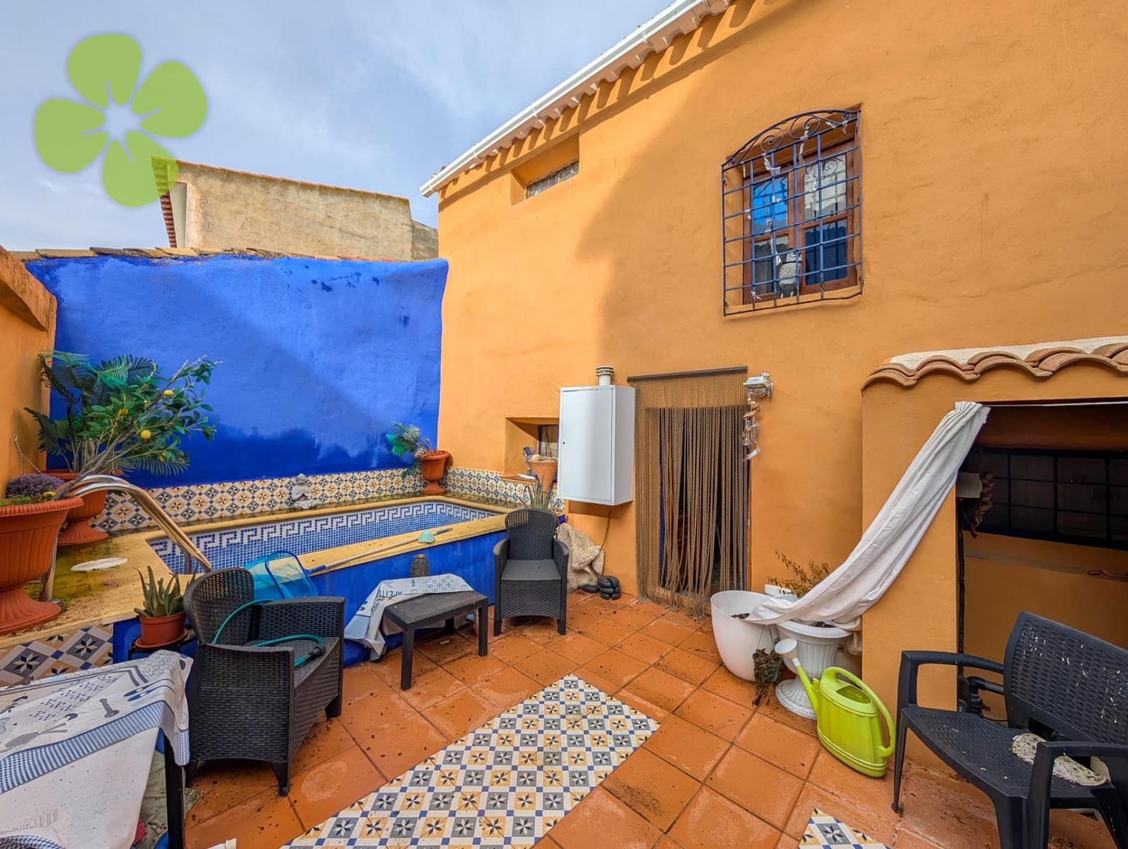 6 soveværelse Byhus til salg i El Contador med swimmingpool - € 90.000 (Ref: 9565407)