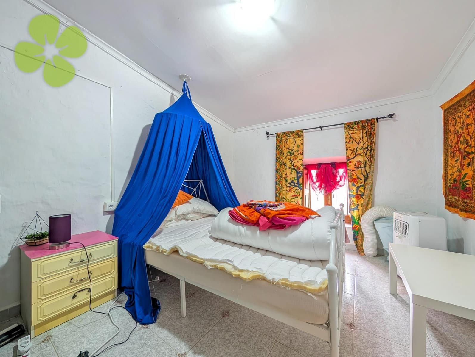 6 soveværelse Byhus til salg i El Contador med swimmingpool - € 90.000 (Ref: 9565407)