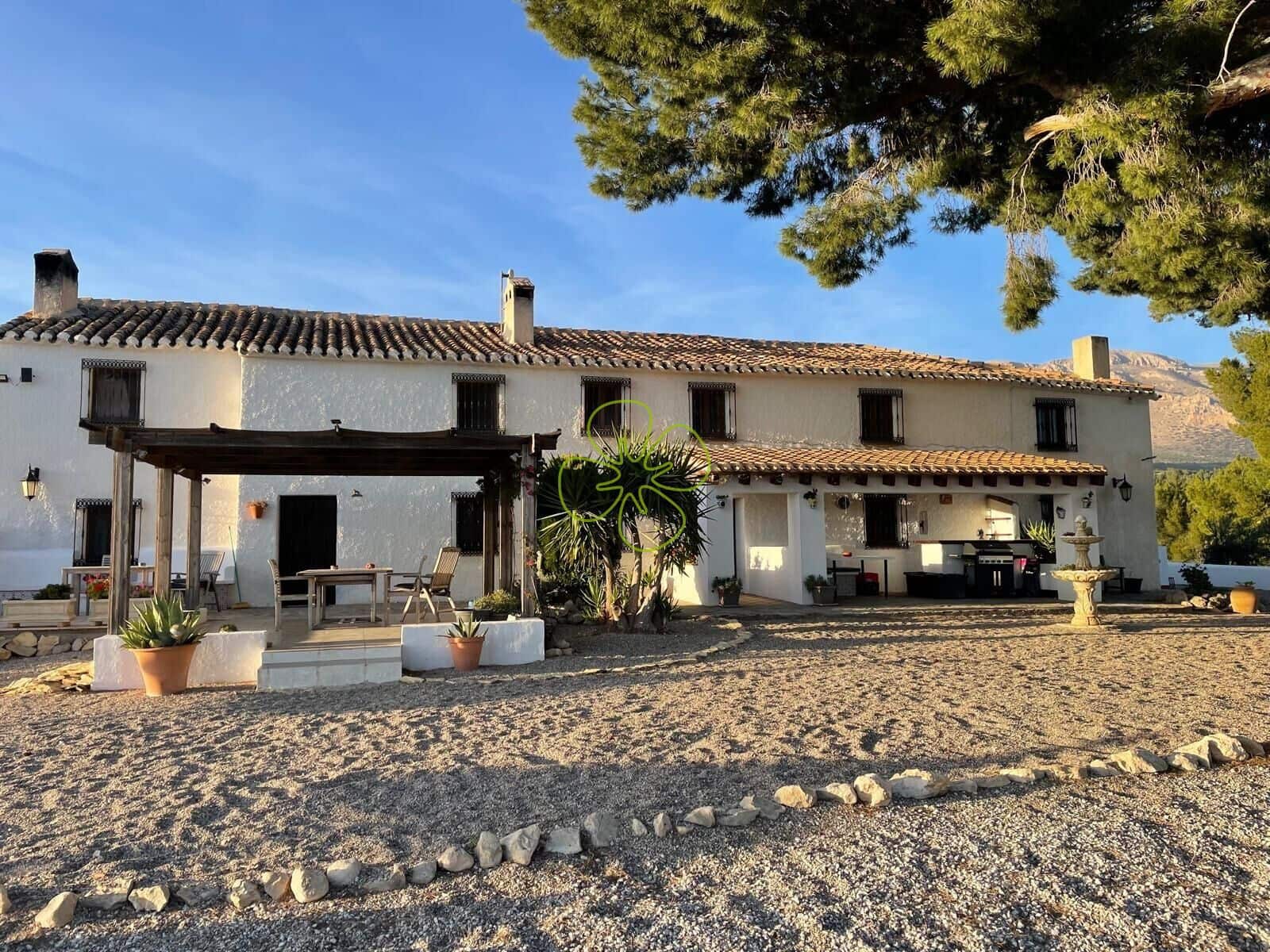 6 soverom Finca/Herregård til salgs i Chirivel med svømmebasseng - € 499 000 (Ref: 9618204)