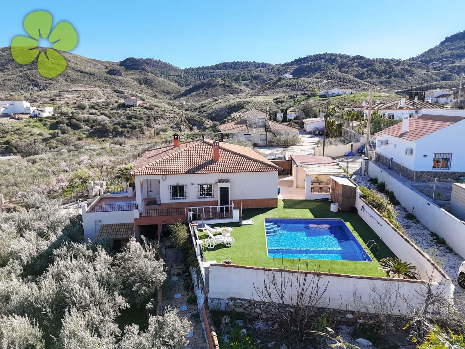 3 soveværelse Villa til salg i Cantoria med swimmingpool - € 239.995 (Ref: 9618215)